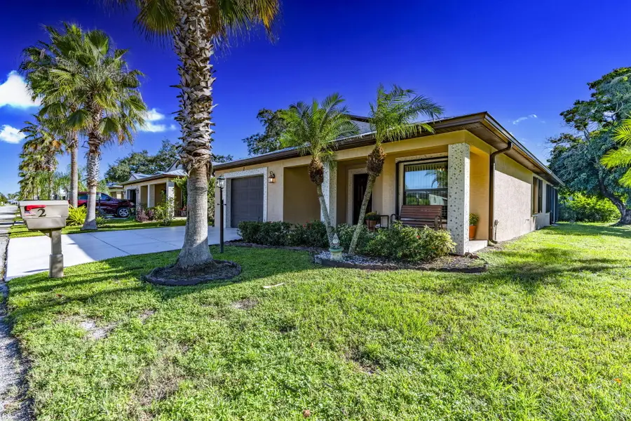 2 S Granada Lane, Port Saint Lucie, FL 34952 - #2