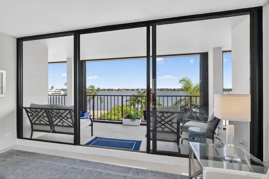 130 Lakeshore #323, North Palm Beach, FL 33408 - #2
