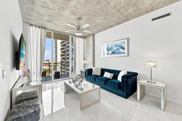 300 S Australian Avenue #1404, West Palm Beach, FL 33401