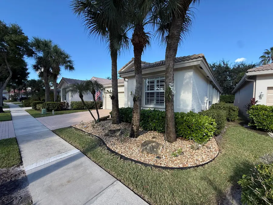 2310 Sapphire Circle, West Palm Beach, FL 33411 - #2