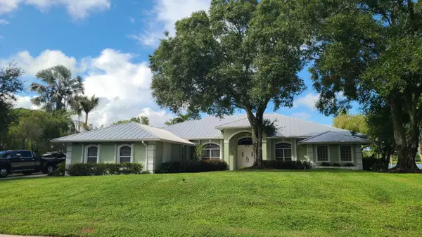 5530 SW Orchid Bay Drive, Palm City, FL 34990