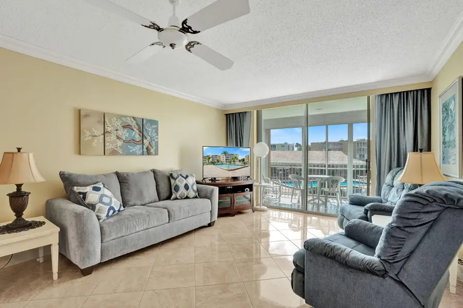 202 SE 10th Street #203, Dania Beach, FL 33004 - #2