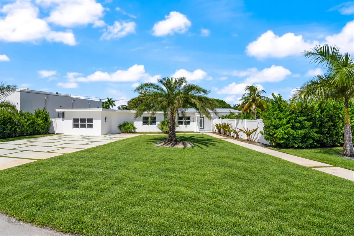 209 NE 27th Drive, Wilton Manors, FL 33334 - #1