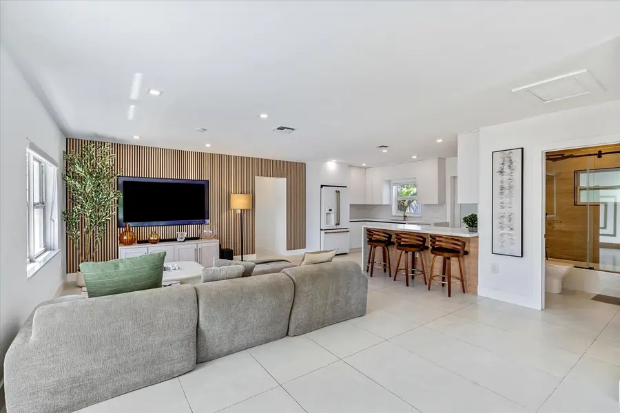 209 NE 27th Drive, Wilton Manors, FL 33334 - #2