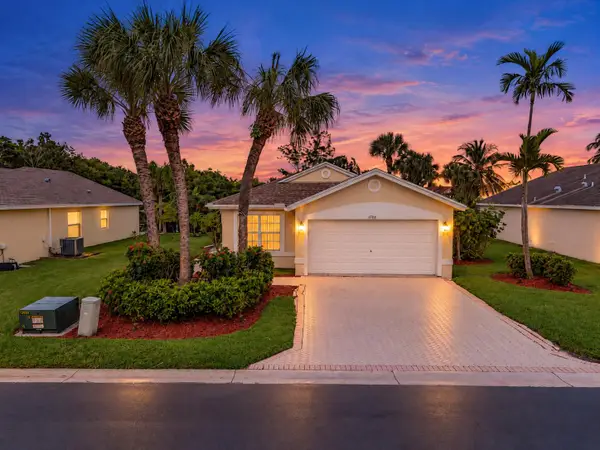 1788 Sawgrass Circle, Greenacres, FL 33413