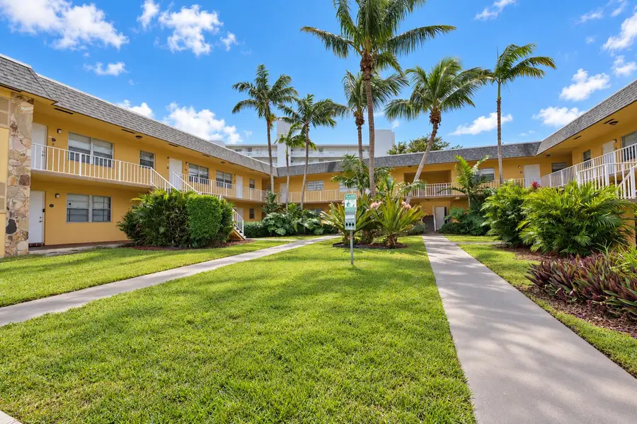 240 Croton Avenue #109, Lantana, FL 33462 - #3