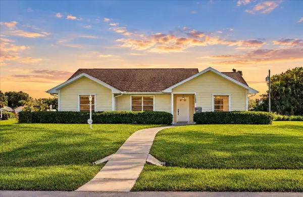 1280 29th Avenue, Vero Beach, FL 32960