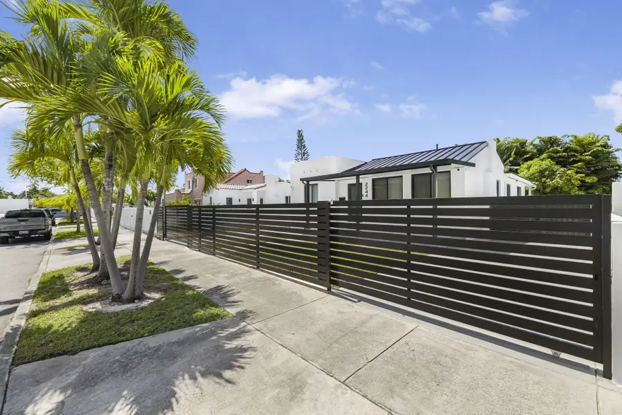 2244 SW 10th Street, Miami, FL 33135 - #3