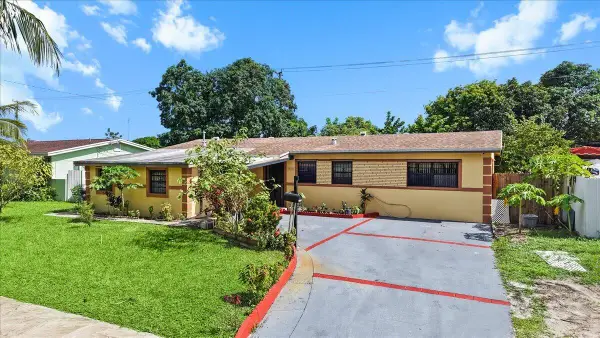 18921 NW 24th Avenue, Miami Gardens, FL 33056