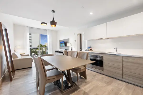 777 N Ocean Drive, Hollywood, FL 33019