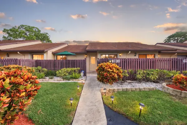 612 Sea Pine Way #C, Greenacres, FL 33415