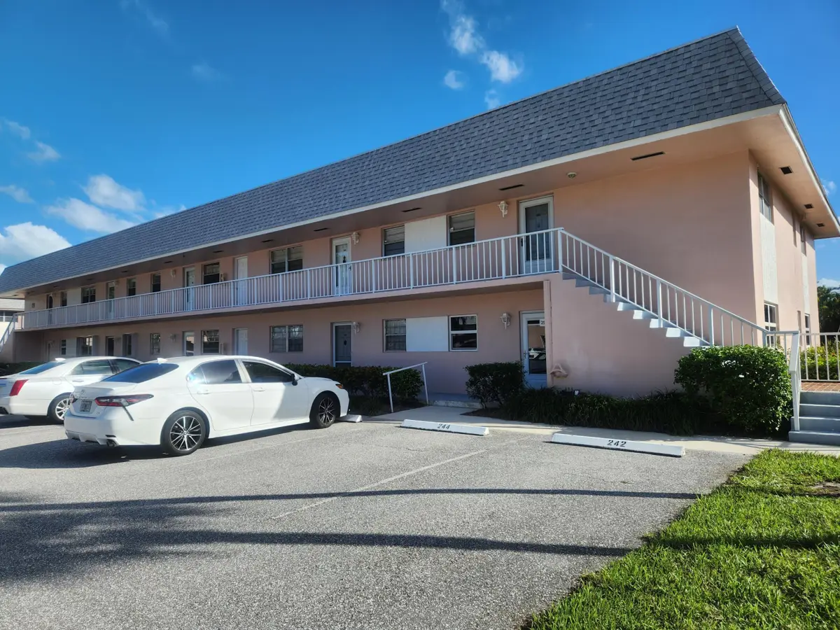 Address Withheld By Seller, Jupiter, FL 33469 - #1