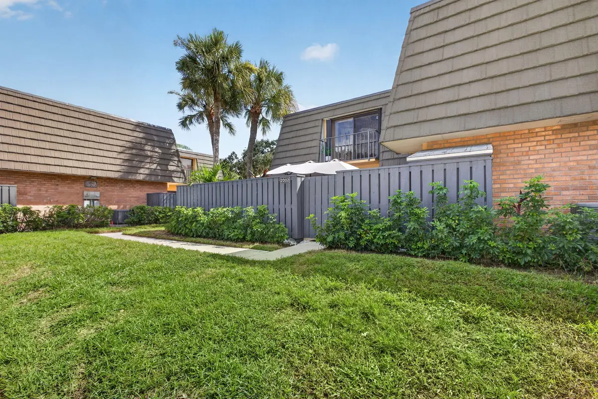 2002 20th Way, West Palm Beach, FL 33407 - #1