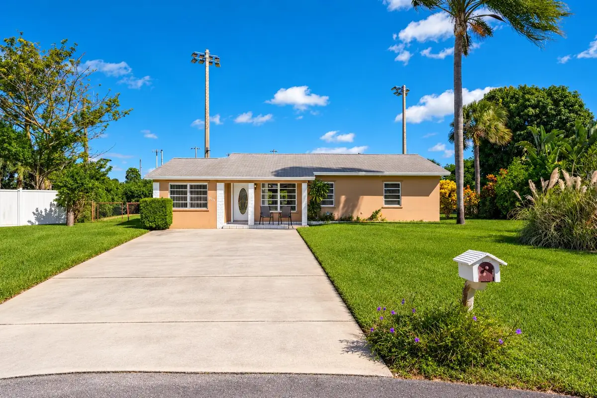 2219 E Pineridge Court, Delray Beach, FL 33444 - #1
