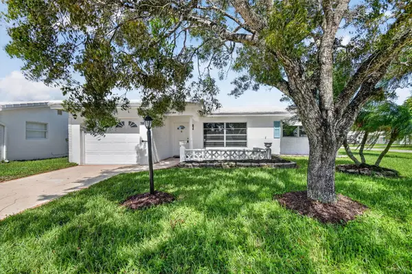 1001 Siesta Avenue, Boynton Beach, FL 33426