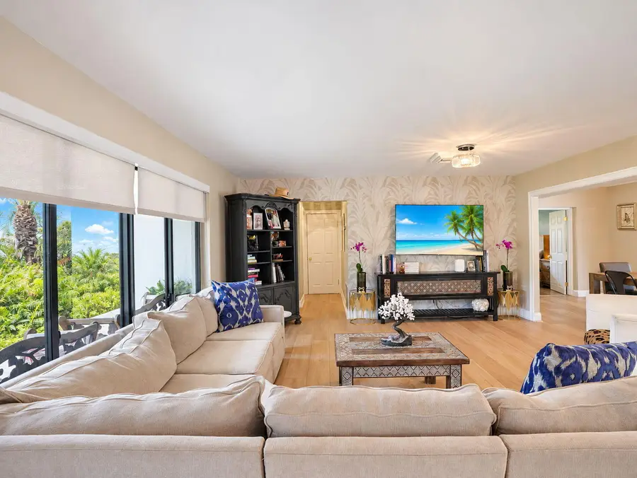 5221 NE 27th Avenue, Lighthouse Point, FL 33064 - #3