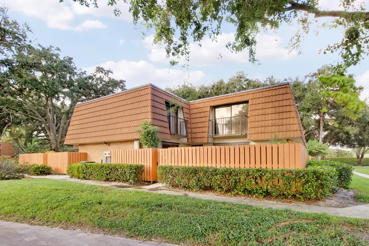 231 Charter Way, West Palm Beach, FL 33407 - #1