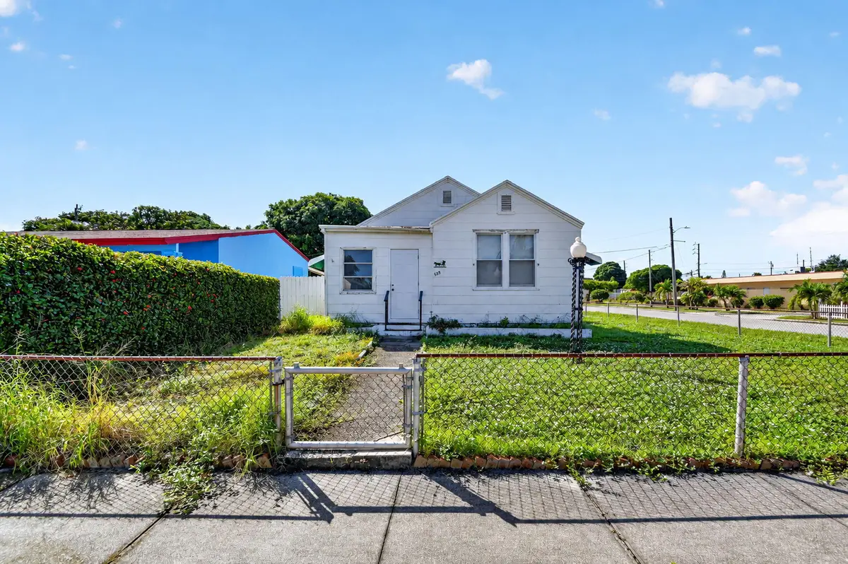 529 23rd Avenue N, Lake Worth Beach, FL 33460 - #1