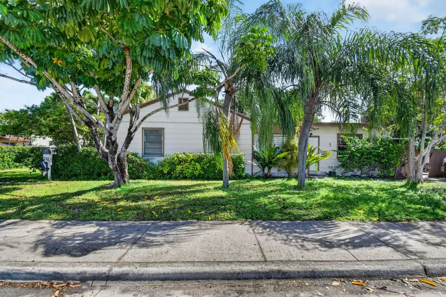 202 S A Street #A, Lake Worth Beach, FL 33460 - #2