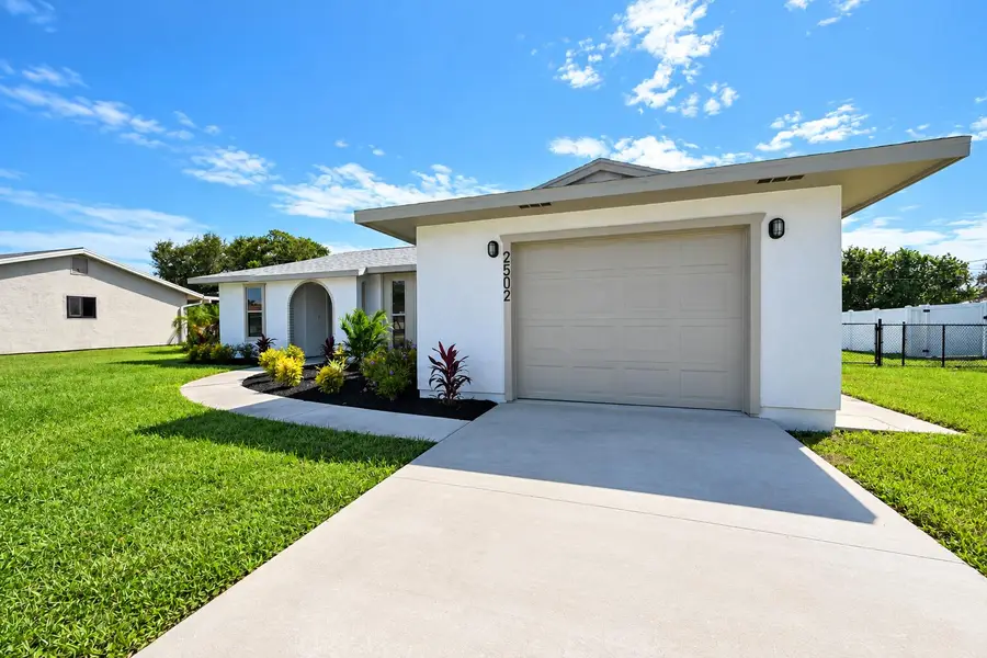 2502 SE Calusa Avenue, Port Saint Lucie, FL 34952 - #2