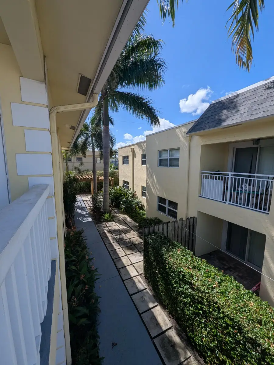 2120 NE 42nd Court #5, Lighthouse Point, FL 33064 - #2