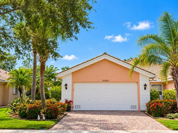 10489 SW Stratton Drive, Port St Lucie, FL 34987