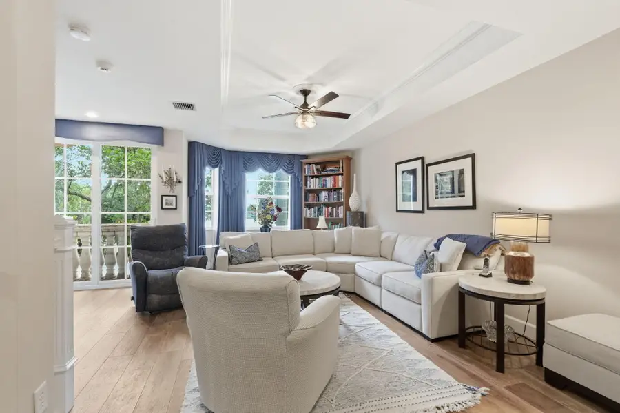11796 Valencia Gardens Avenue, Palm Beach Gardens, FL 33410 - #2