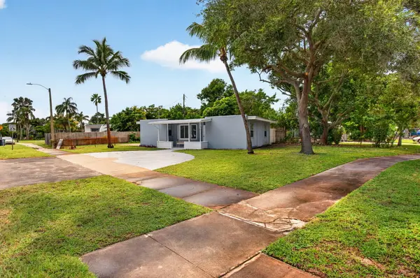 298 Jeffery Street, Boca Raton, FL 33487