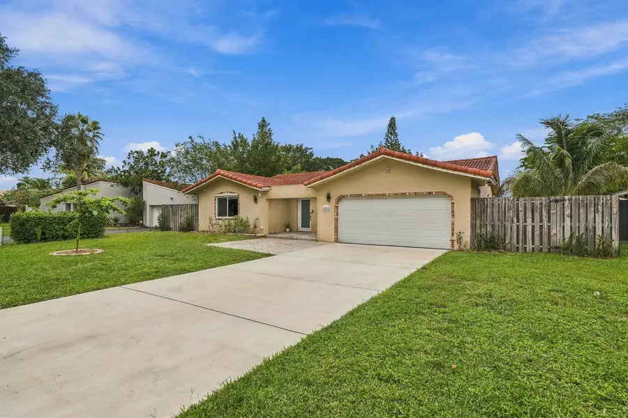 9041 NW 27th Place, Coral Springs, FL 33065 - #2