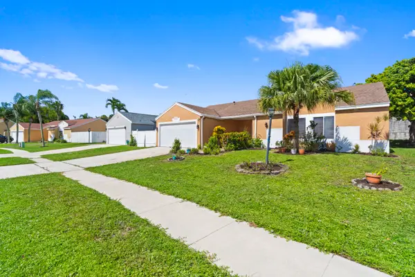 9978 Moss Pond Drive, Boca Raton, FL 33496
