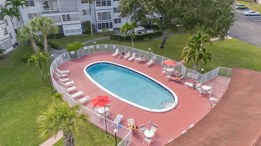 2861 NW 47th Terrace #207B, Lauderdale Lakes, FL 33313 - #3