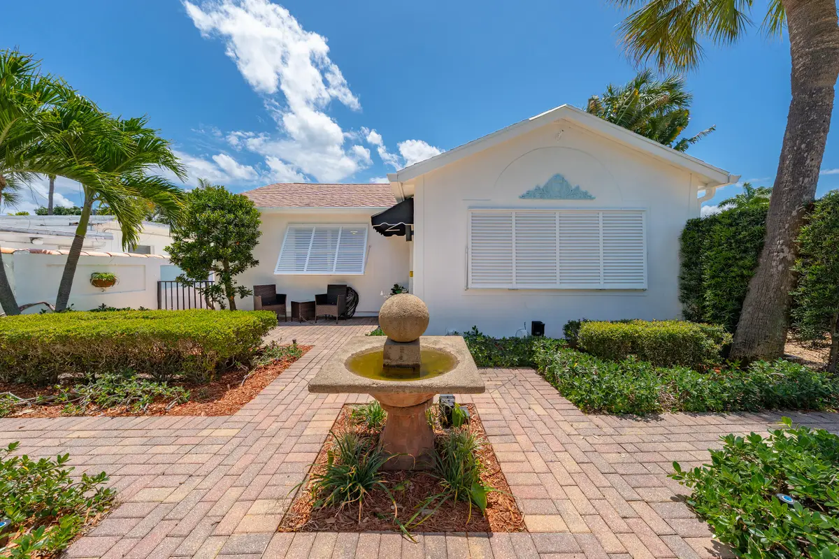 205 18th Avenue N, Lake Worth Beach, FL 33460 - #1