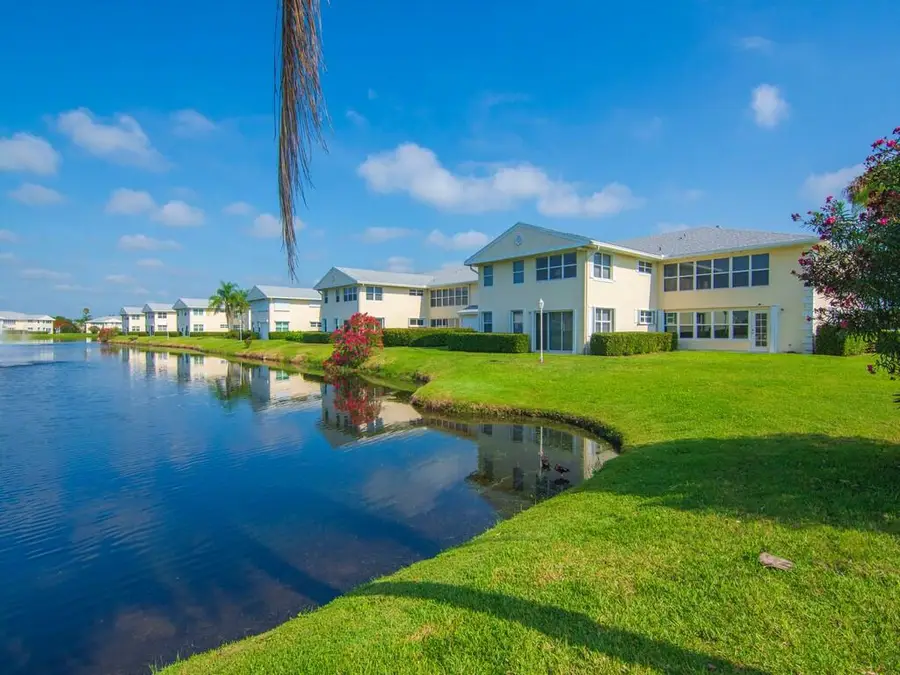655 W Lake Jasmine Circle, Vero Beach, FL 32962 - #3