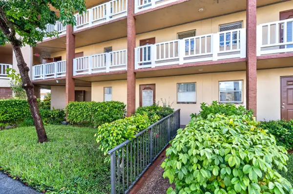 9281 Sunrise Lakes Boulevard #107, Sunrise, FL 33322