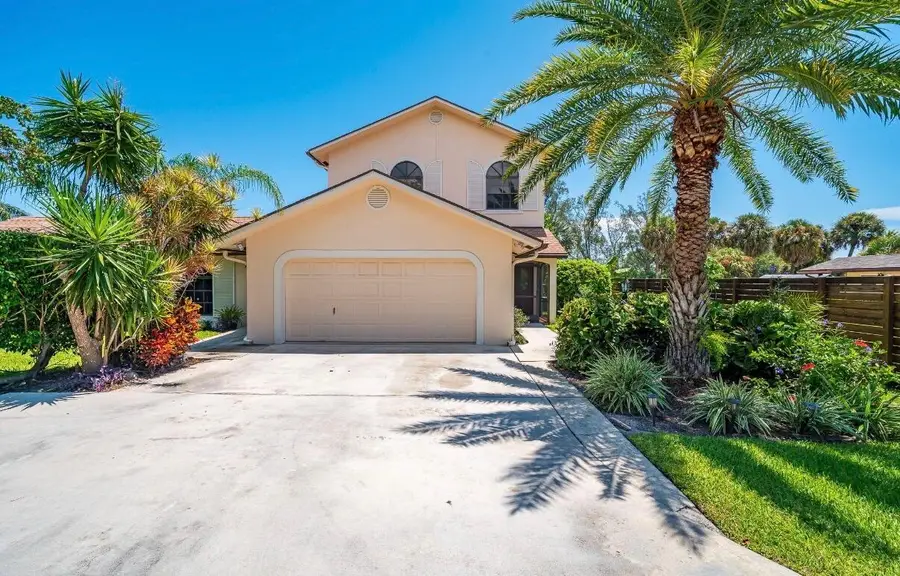 1324 N Lakeside Drive, Lake Worth Beach, FL 33460 - #2