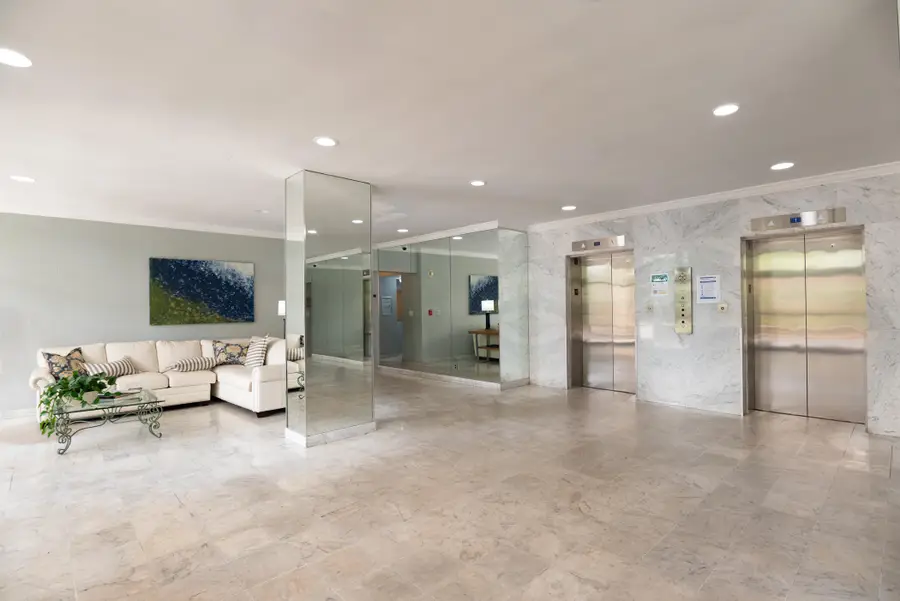 2425 Presidential Way #201, West Palm Beach, FL 33401 - #2