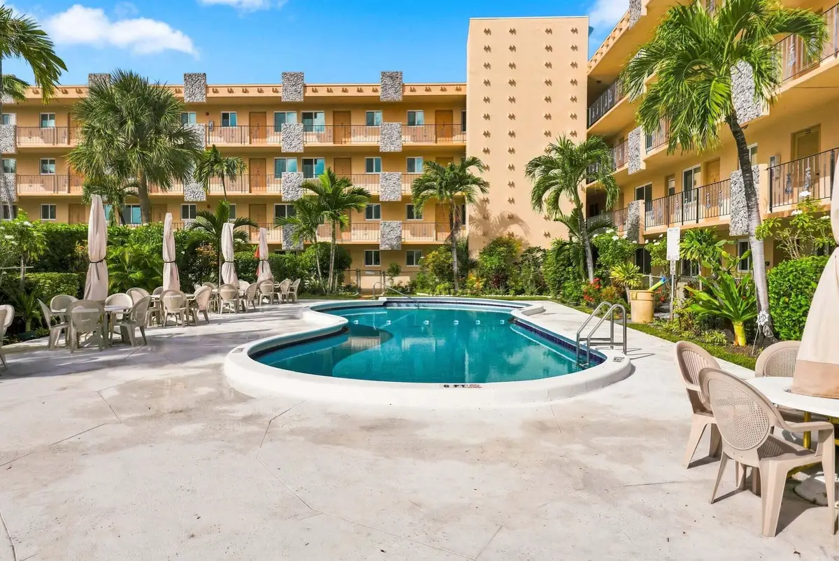 2145 Pierce Street #425, Hollywood, FL 33020 - #1
