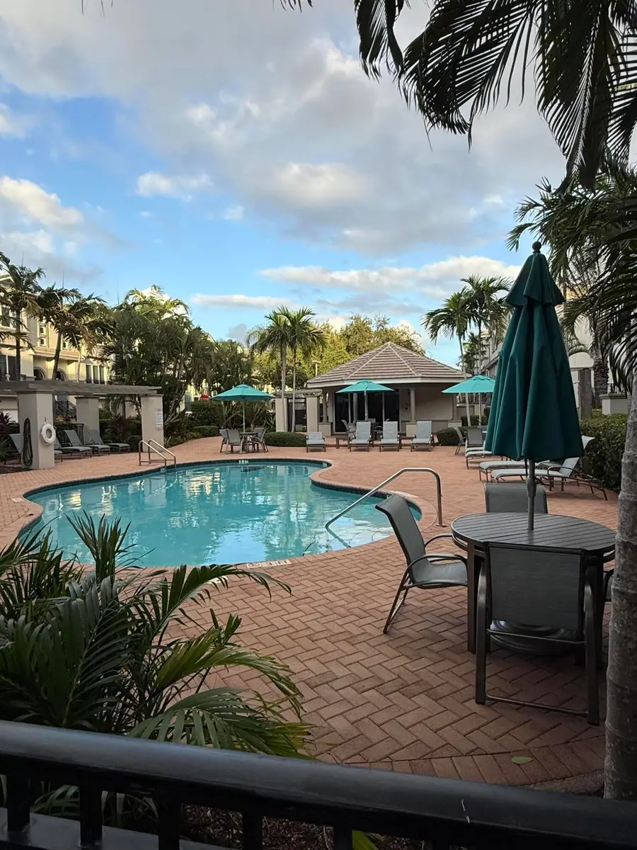 3952 Coral Heights Way, Oakland Park, FL 33308 - #2