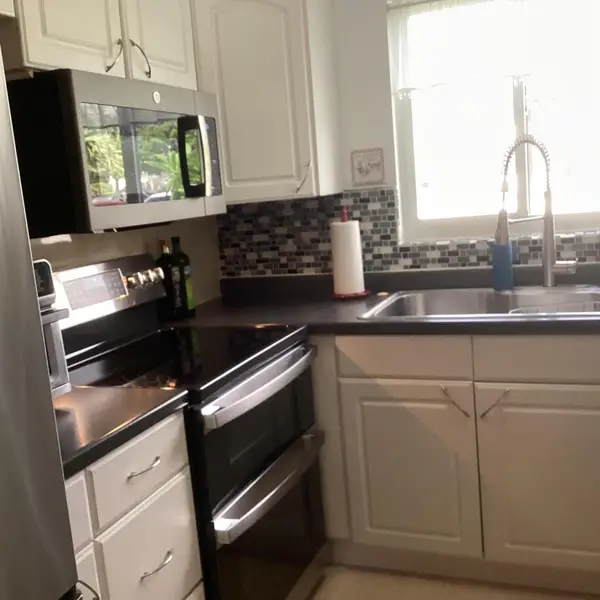 153 Camden G, West Palm Beach, FL 33417