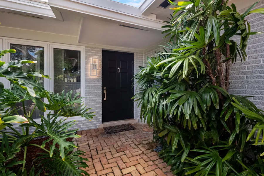 2110 NE 55th Street, Fort Lauderdale, FL 33308 - #3