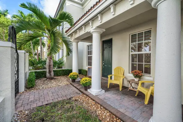 8221 NW 8th Way, Boca Raton, FL 33487