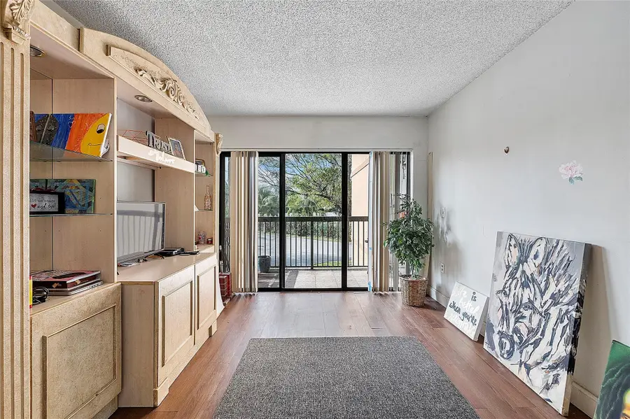 701 NW 19th Street #202, Fort Lauderdale, FL 33311 - #2