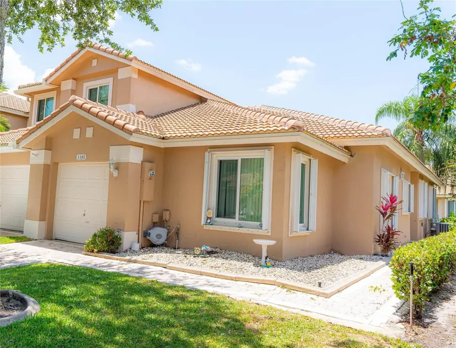 1102 SW 158th Avenue, Pembroke Pines, FL 33027 - #2