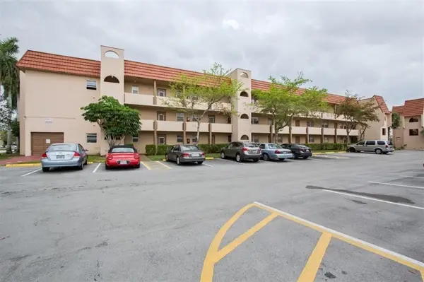 8060 N Sunrise Lakes Drive #111, Fort Lauderdale, FL 33322
