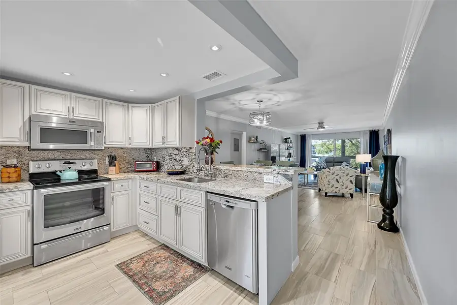 3203 Portofino Point #B3, Coconut Creek, FL 33066 - #2