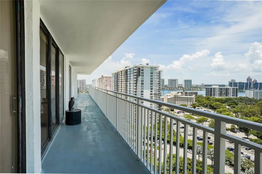 210 174 174 Street #1810, Sunny Isles Beach, FL 33160 - #2