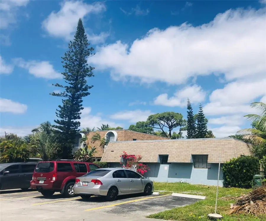 575 NW 41st Street, Fort Lauderdale, FL 33309 - #2