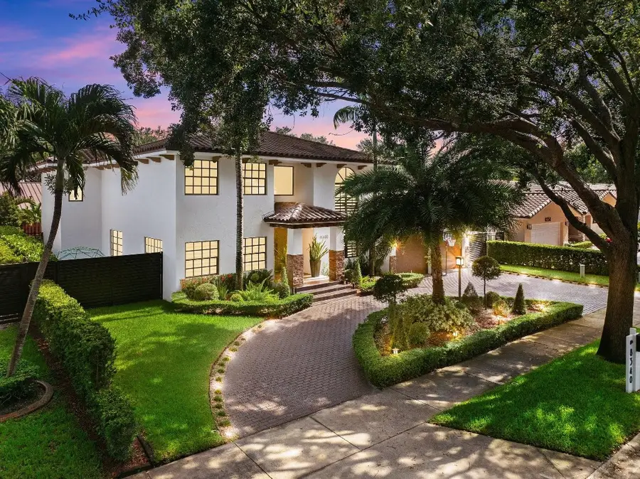 8340 NW 167th Terrace, Miami Lakes, FL 33016 - #2