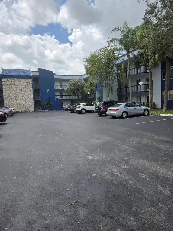 3080 Holiday Springs Boulevard #209, Margate, FL 33063