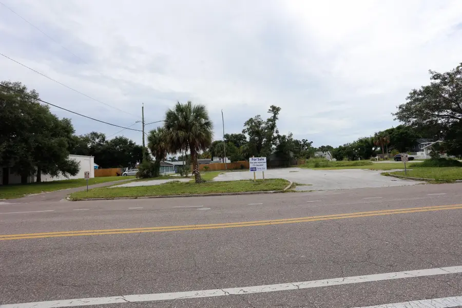 N 17th Street, Saint Petersburg, FL 33713 - #2